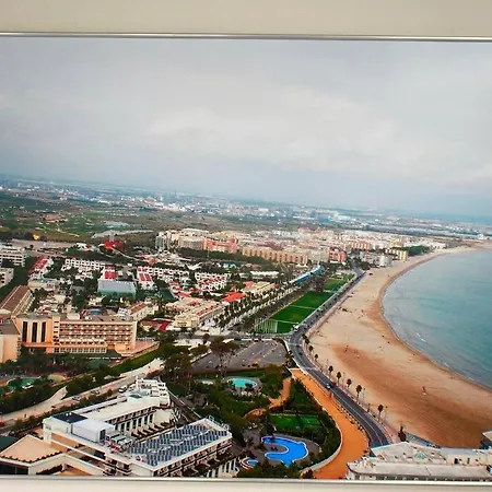 Piso Delante De La Playa Con 2 * La Pineda