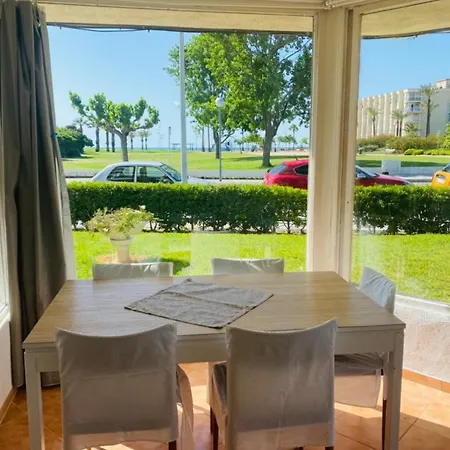 Piso Delante De La Playa Con 2 Apartment *