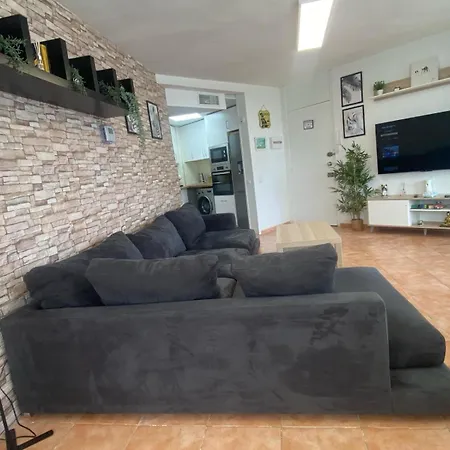 Piso Delante De La Playa Con 2 Apartment *